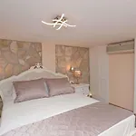 In 43524 Dubrovnik