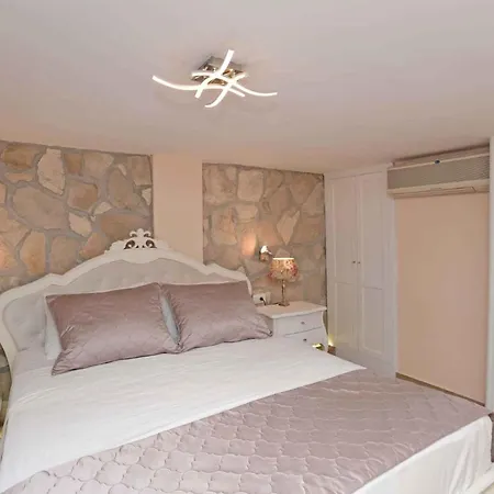 In 43524 דוברובניק