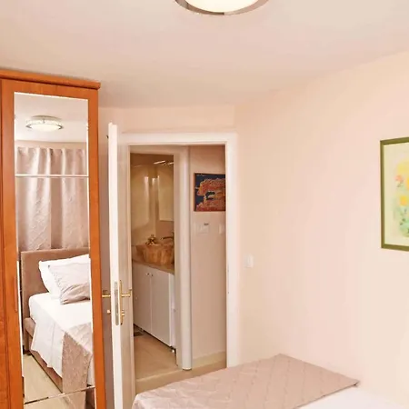 In 43524 דוברובניק