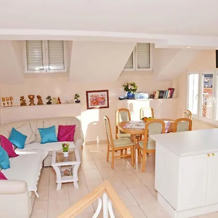 בית נופש In 43524